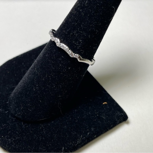 Elegant Silver Tone Cubic Zirconia Wave Ring Size 7.5 - Picture 3 of 5